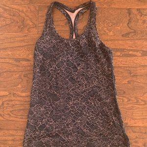 Lululemon tank top 🖤 💖